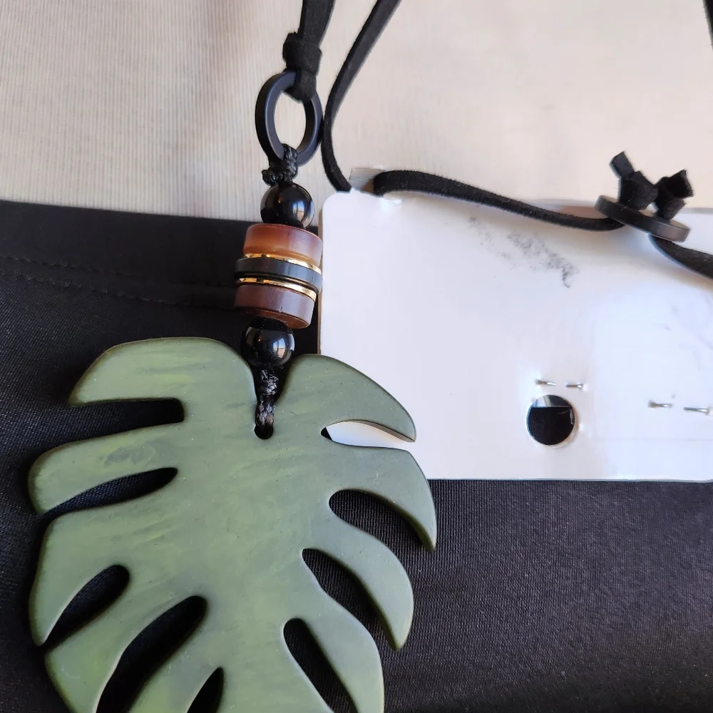 🪴Monstera Leaf Pendant Necklace on Black Cord🪴 - Picture 5 of 12